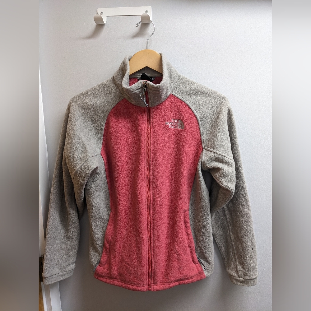The North face Women's Fleece Zip Jacket Pink Size Medium Light Weight Casual